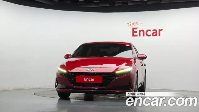 Hyundai Avante CN7 — Фото автомобиля 3