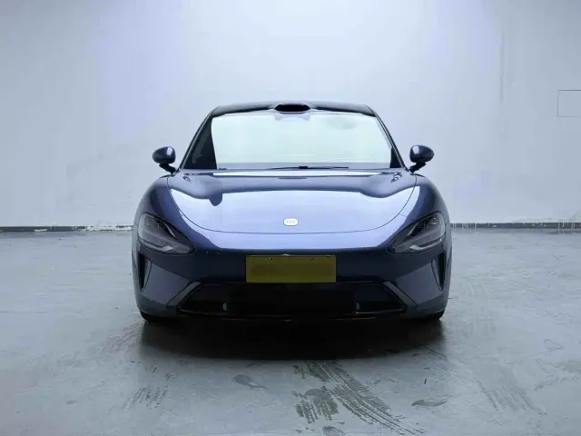 Xiaomi SU7 — Фото автомобиля 2