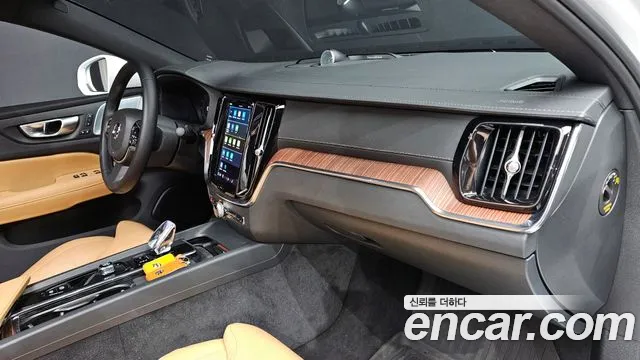 Вольво S60 S60 третьего поколения B5 Ultimate Bright — Фото автомобиля 26
