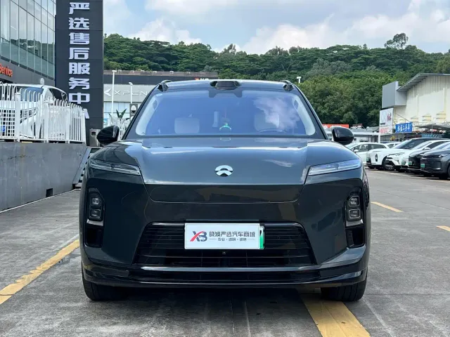 Nio ES8 — Фото автомобиля 2