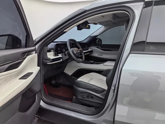 Ford Edge — Фото автомобиля 16