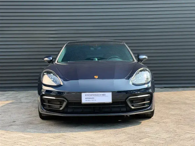 Porsche Panamera — Фото автомобиля 6
