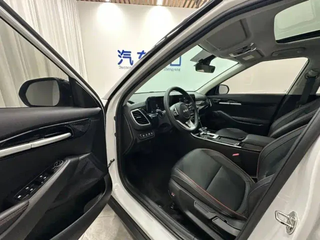 Kia Seltos — Фото автомобиля 7