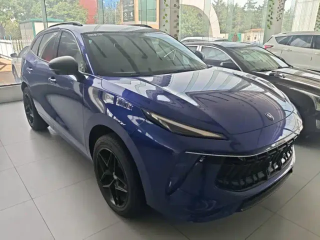 Forthing T5 Evo — Фото автомобиля 3