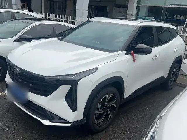 Geely Boyue — Фото автомобиля 10