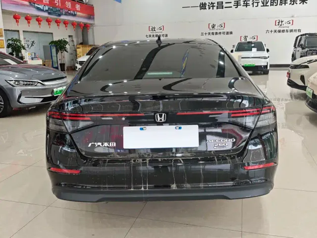 Honda Accord — Фото автомобиля 5