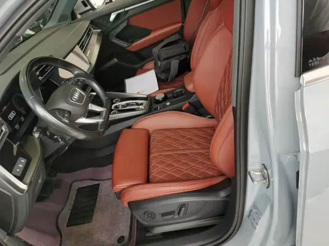 Audi Audi A3 2025 A3L Limousine 35TFSI Flying Spur Premium + Luxury Selection Package — Фото автомобиля 19