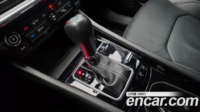 Jeep Compass 2nd Gen — Фото автомобиля 12