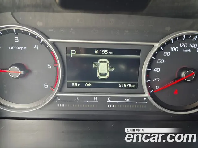 Kia Sorento Sorento 4-е поколение Дизель 2.2 4WD — Фото автомобиля 12