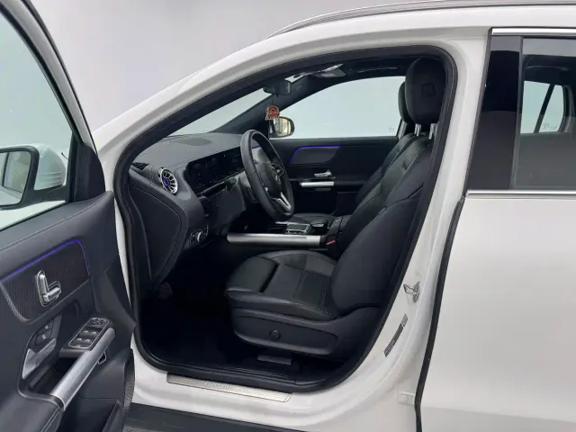Mercedes-Benz EQA — Фото автомобиля 15