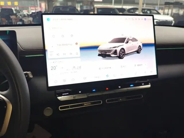 Changan Eado — Фото автомобиля 12