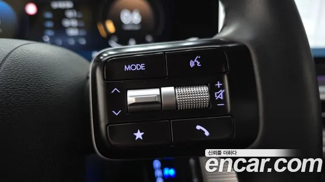 Hyundai Grandeur Grandeur (GN7) 2.5 Бензин 2WD — Фото автомобиля 30
