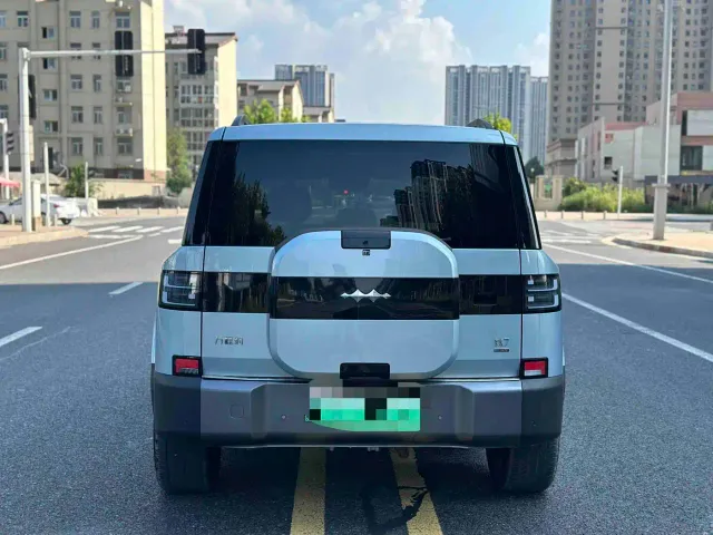 BYD FangChengBao Titanium 7 — Фото автомобиля 8