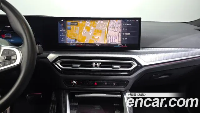 BMW i4 — Фото автомобиля 14