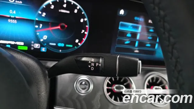 Mercedes-Benz AMG GT 4 двери 43 4MATIC+ Dynamic Golden Daylight — Фото автомобиля 9