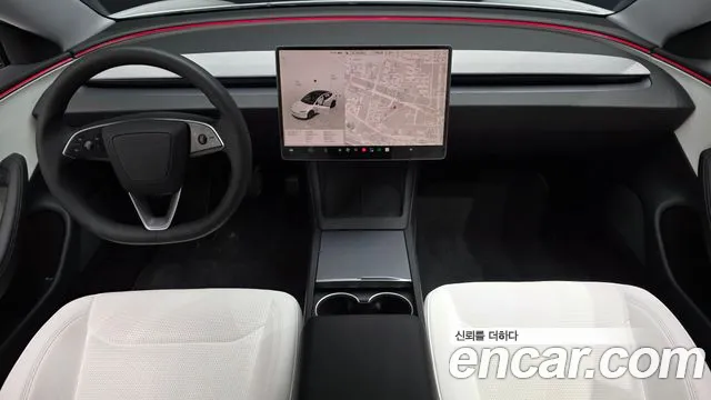 Tesla Model 3 — Фото автомобиля 10
