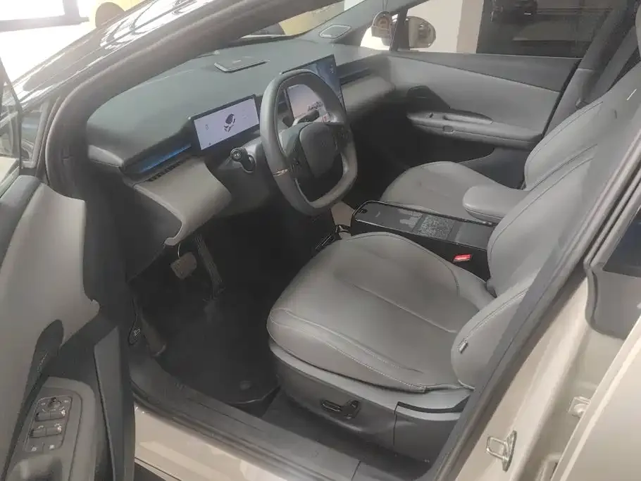 Lynk & Co Lynk & Co Z20 2025 530km RWD Pro — Фото автомобиля 9