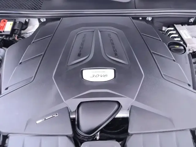 Porsche Cayenne — Фото автомобиля 24