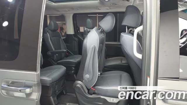 Hyundai Staria Staria L3.5 Lounge 9 мест — Фото автомобиля 11