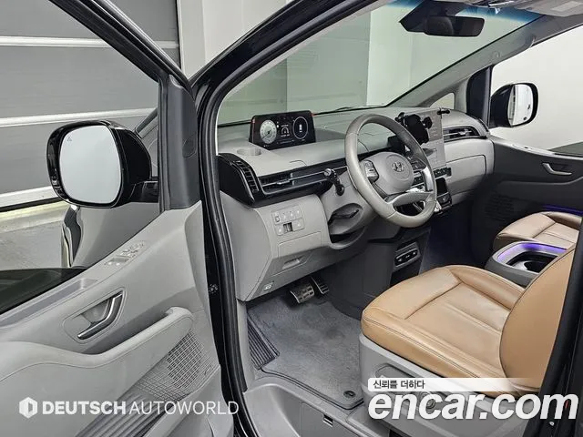 Hyundai Staria Staria 4WD Lounge 9 мест — Фото автомобиля 11