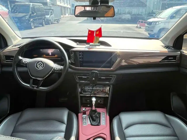 Volkswagen Tharu — Фото автомобиля 7