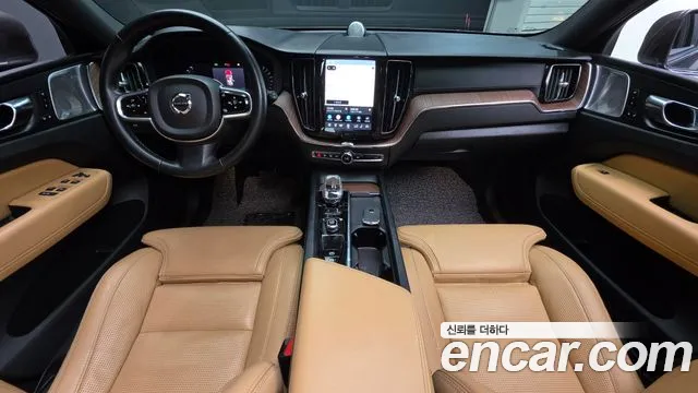 Volvo XC60 2nd Gen — Фото автомобиля 10