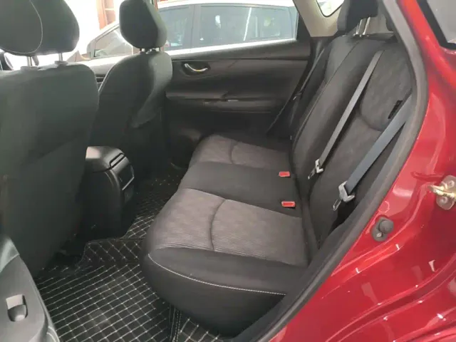 Nissan Tiida — Фото автомобиля 16