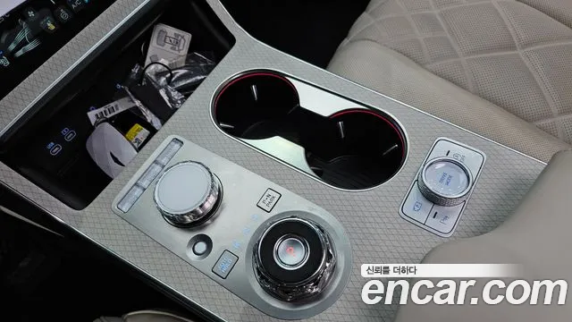 Genesis GV80 — Фото автомобиля 12