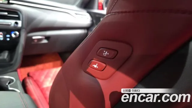 Genesis G70 Новый G70 Бензин 3.3T 4WD — Фото автомобиля 23