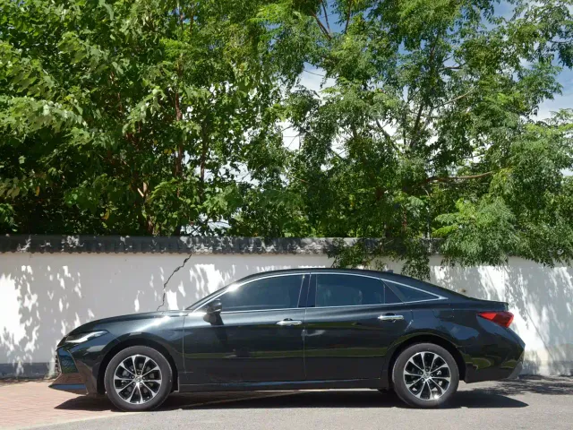 Toyota Avalon — Фото автомобиля 11