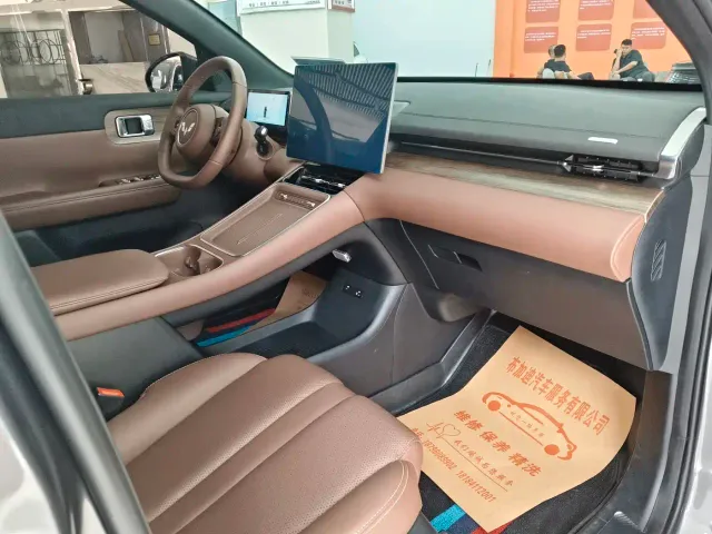 Wuling Starlight S — Фото автомобиля 13