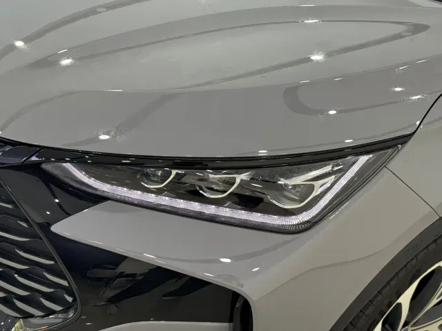 BYD Tang — Фото автомобиля 3