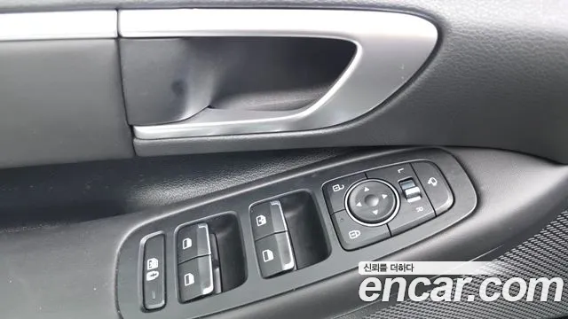 Hyundai Sonata Sonata (DN8) 2.0 LPG(Для проката) — Фото автомобиля 20