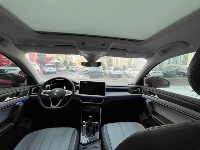 Volkswagen Tayron GTE Plug-in Hybrid — Фото автомобиля 2
