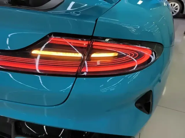 Xiaomi SU7 — Фото автомобиля 7