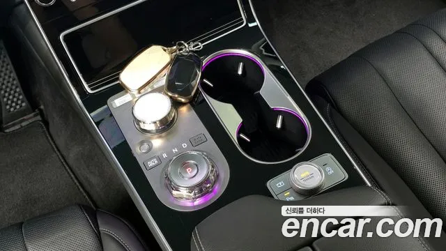 Genesis GV80 2.5T Бензин AWD — Фото автомобиля 3