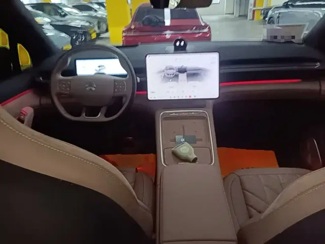 Nio EC6 — Фото автомобиля 9