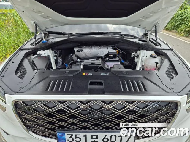 Genesis GV70 2.5T Бензин 2WD — Фото автомобиля 20