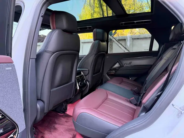 Land Rover Range Rover Sport — Фото автомобиля 19
