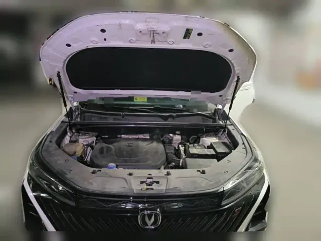 Changan CS75 Plus — Фото автомобиля 3