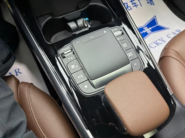Mercedes-Benz GLB-Class — Фото автомобиля 15