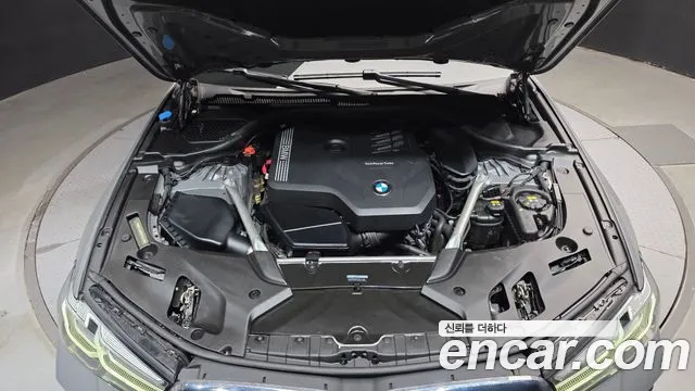BMW 5 Series G30 — Фото автомобиля 9