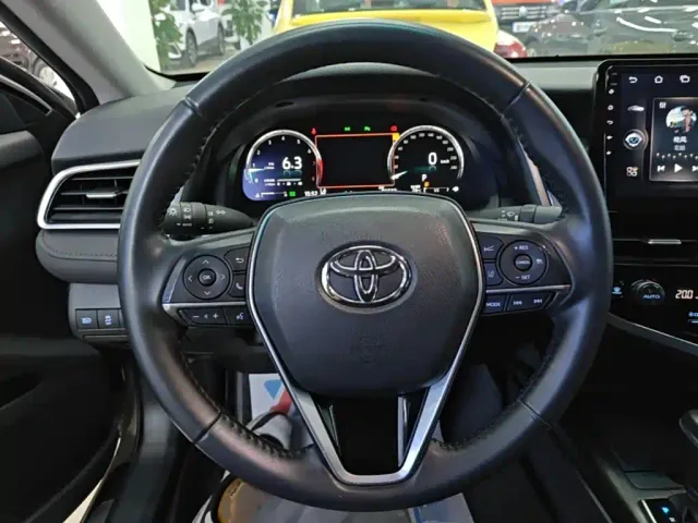 Toyota Camry — Фото автомобиля 10