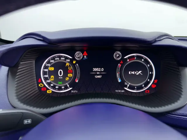 Aston Martin DBX — Фото автомобиля 16
