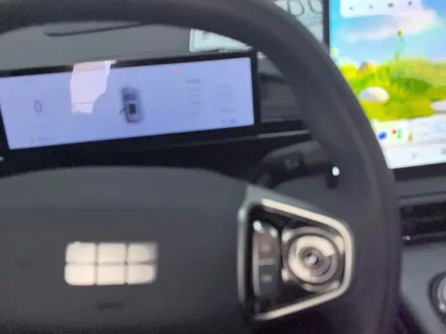 Geely Galaxy E5 — Фото автомобиля 16