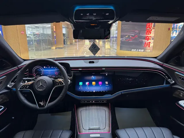 Mercedes-Benz E-Class — Фото автомобиля 14
