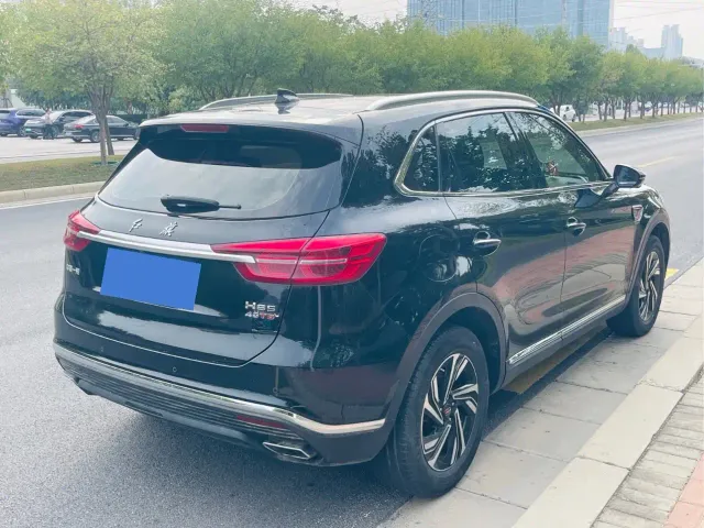 Hongqi HS5 — Фото автомобиля 16
