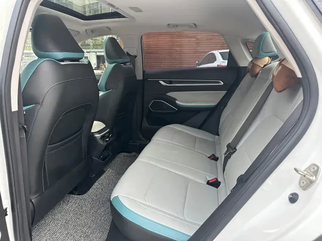 Geely Emgrand — Фото автомобиля 17