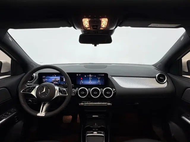 Mercedes-Benz GLA-Class — Фото автомобиля 13