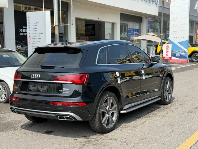 Audi Q5L — Фото автомобиля 3